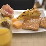 Beatus And Couette-café 4*