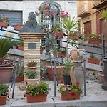 Beatus And Couette-café Canicattì