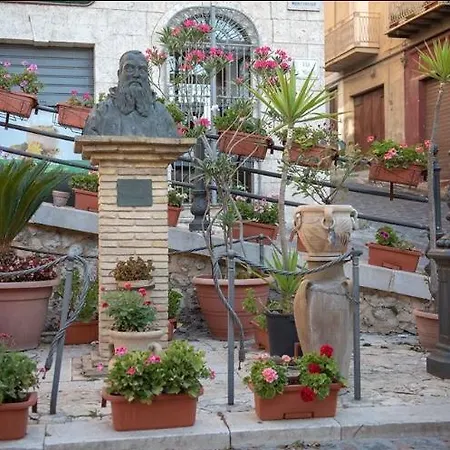 Beatus And Panzió Canicattì